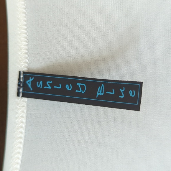 Ashley Blue layered top in white in size large - Picture 4 of 5